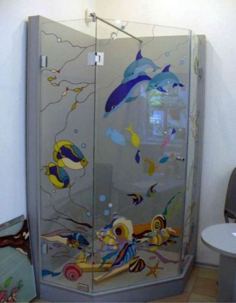 Витражные стекла в душевую кабину