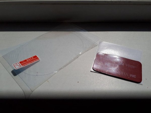 Электростатический стикер для видеорегистратора