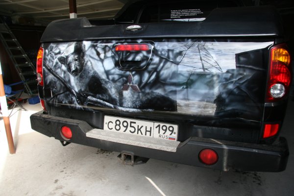Наклейка на задний борт пикапа