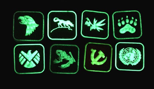 Фосфорные наклейки