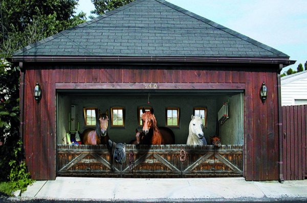 Креативные гаражные ворота