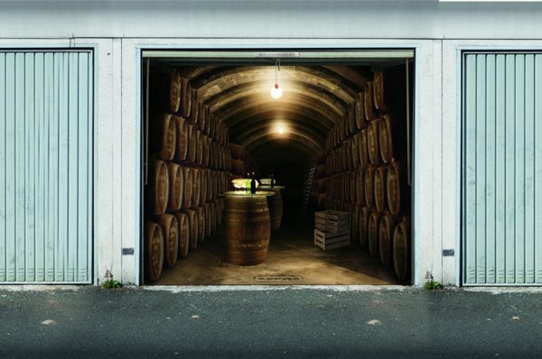 Креативные гаражные ворота