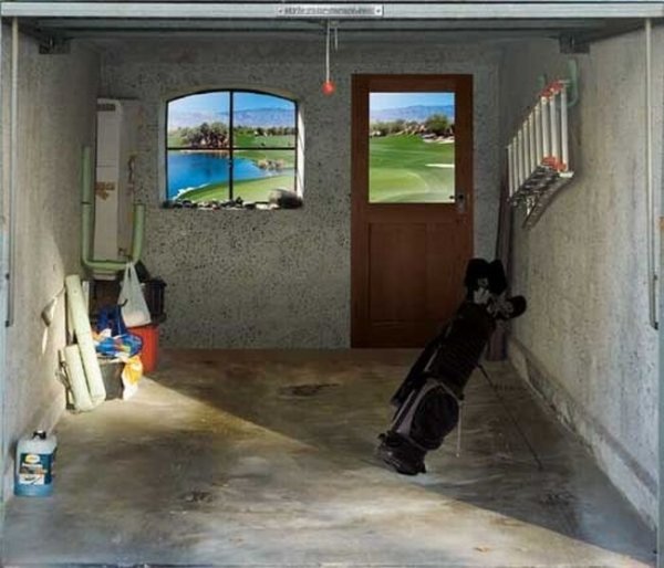 Креативные ворота гаража