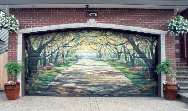 Креативные гаражные ворота