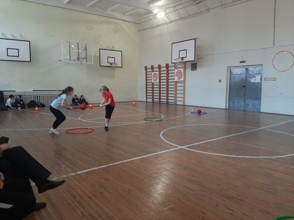 Плакаты поддержки спортивные