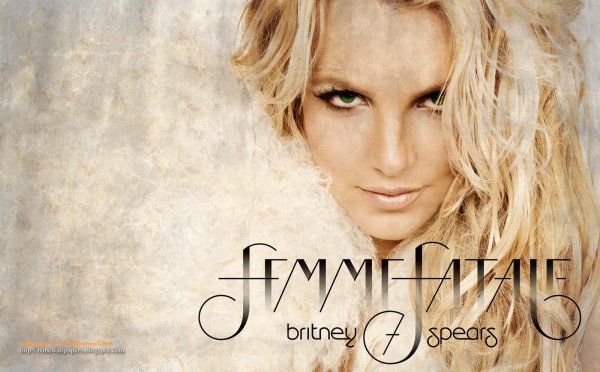 Britney Spears femme Fatale poster