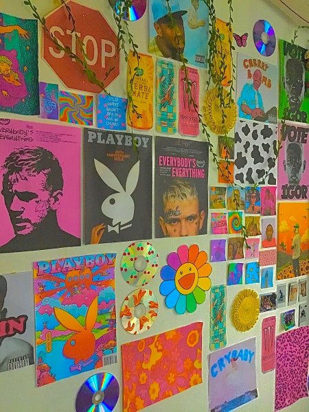 Коллаж на пробковой доске