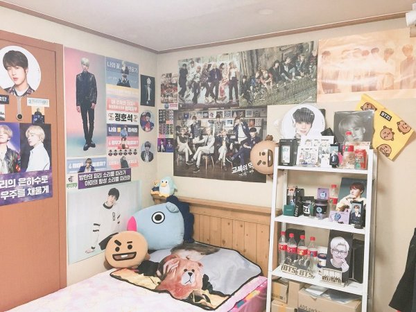 Комната АРМИ БТС