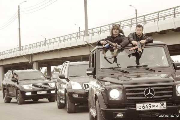 Бандиты на Гелендвагенах