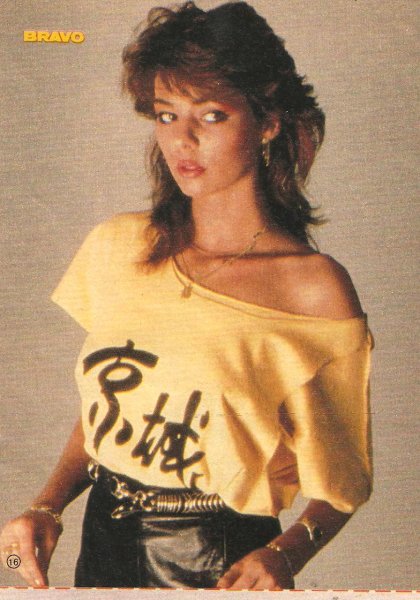 Певица Сандра 1990