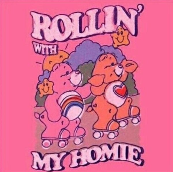 Розовые плакаты