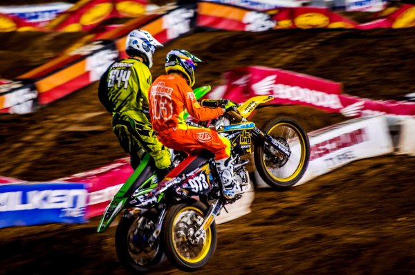 Гонки на мотоциклах