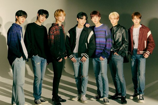 Enhypen Manifesto Day 1 album наполнение