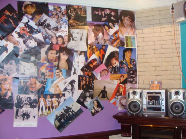 Фотоколлаж в стиле 90-х