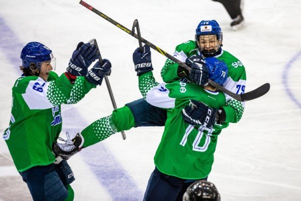 Плакаты АК Барс