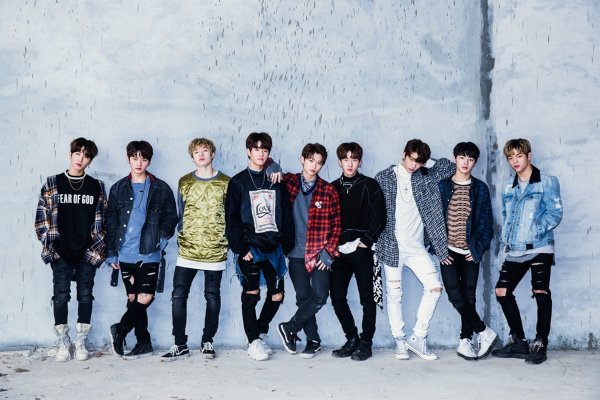 Stray Kids дебют