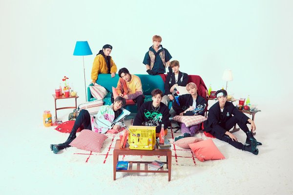 Stray Kids новый год