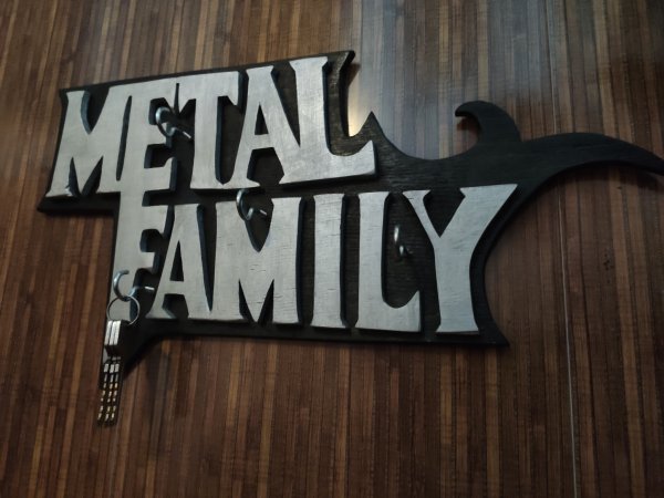 Ключница из Metal Family