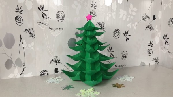 Объемная елка на ватмане