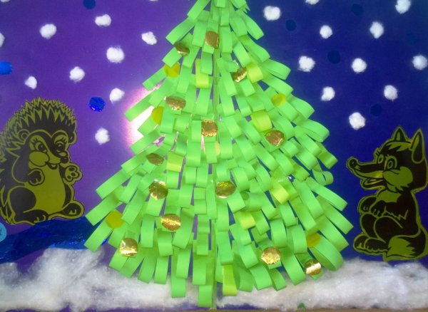 Объемная елка на стену