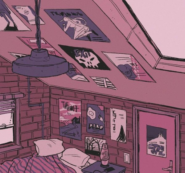 Комната обклеенная плакатами