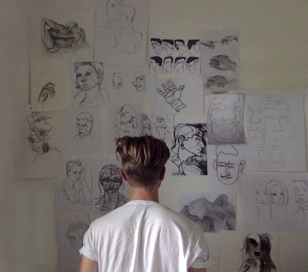 Эстетичные рисунки на стену