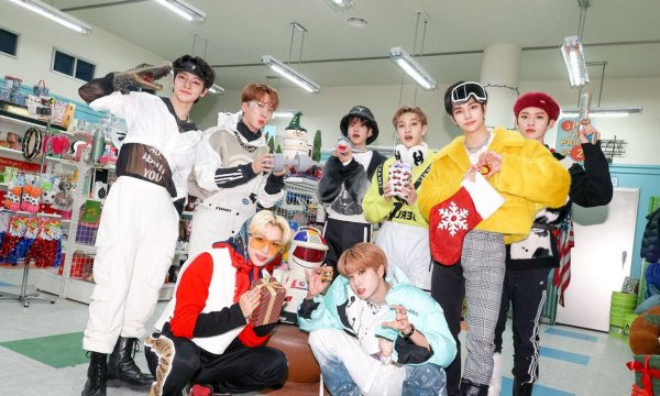 Феликс Christmas Eve Stray Kids