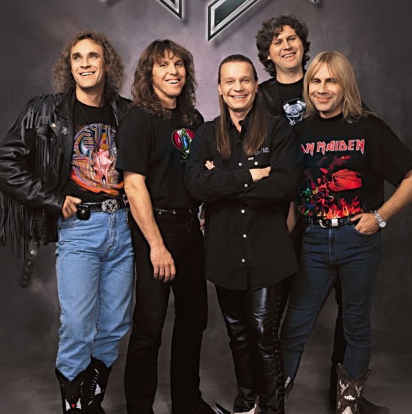 Рок группа Ария надпись