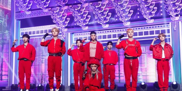 Stray Kids no easy альбом