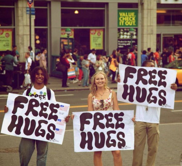 Juan Mann free hugs