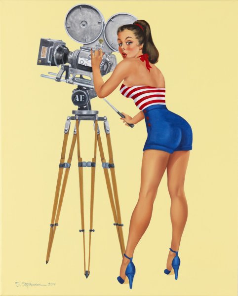 Девушка с табличкой в руках