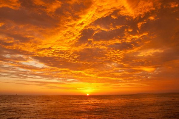Закат на море