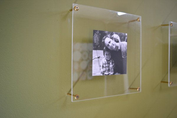 Стеклянное панно на стену