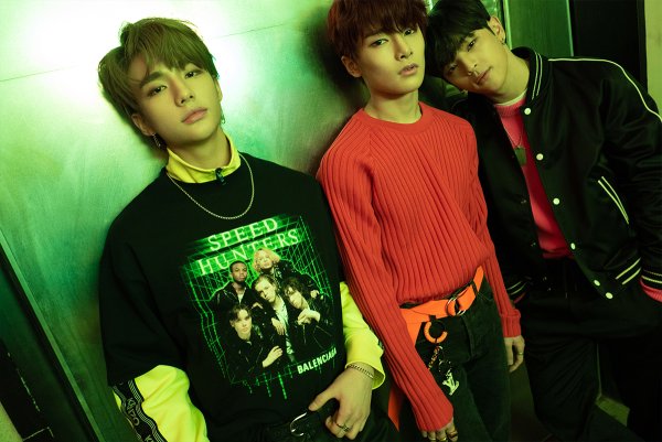 Maniac Stray Kids Постер