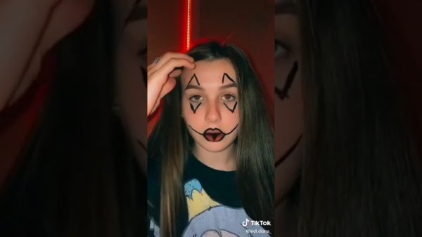 Диана Зайцева тик ток