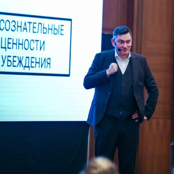 Максим Батырев постеры