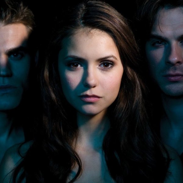 Дневники вампира 5 сезон Постер