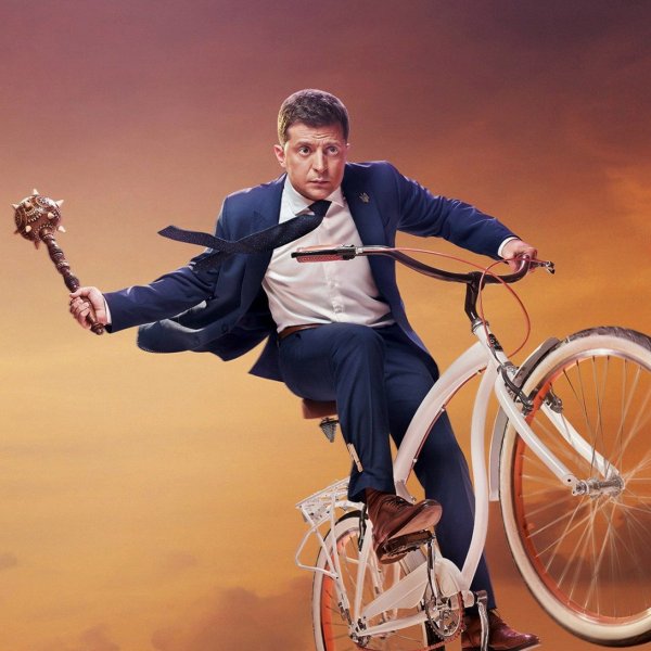 Владимир Зеленский на велосипеде