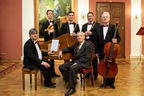 Мыть полы плакат