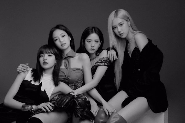 Группа BLACKPINK 2020