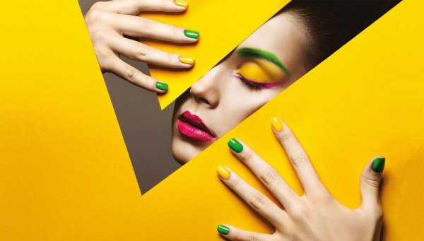Маникюр реклама