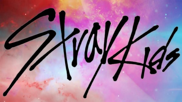Группа Stray Kids лейбл