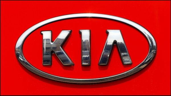 Значок Киа красный