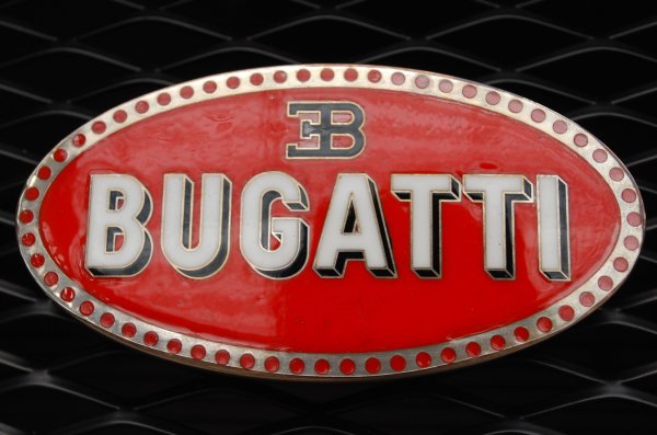Марка машины Бугатти