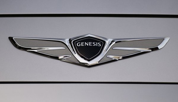 Hyundai Genesis logo