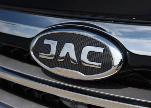 Марка машины со звездой пятиконечной