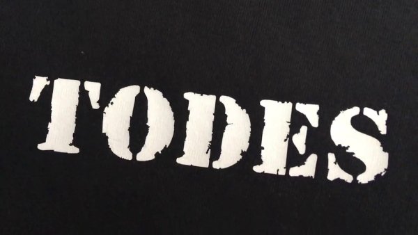 Todes надпись