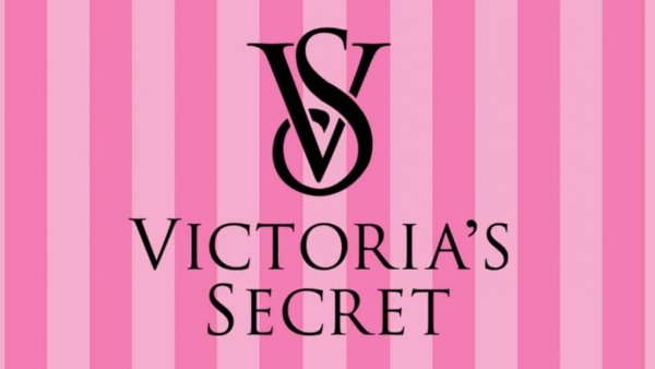 Виктория Сикрет значок