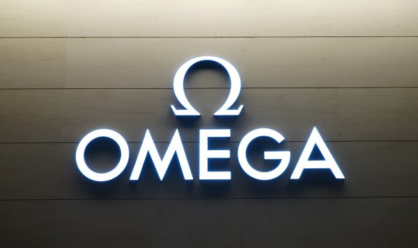 Омега надпись