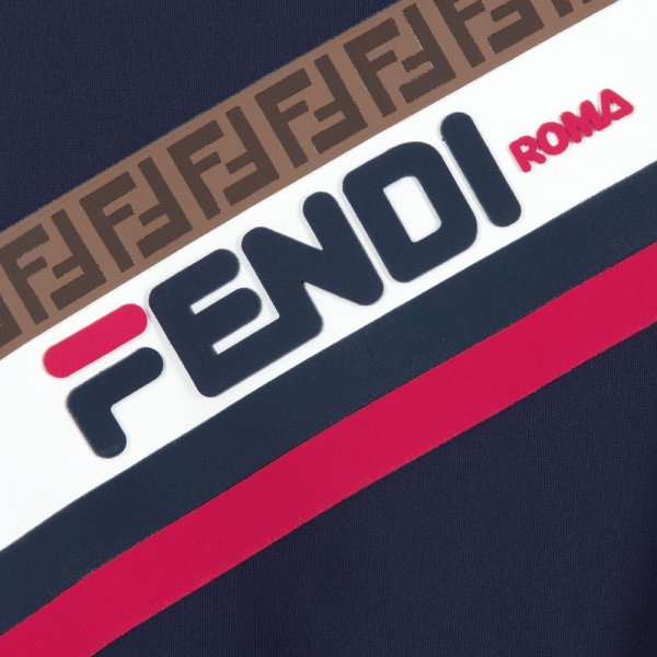 Fendi надпись